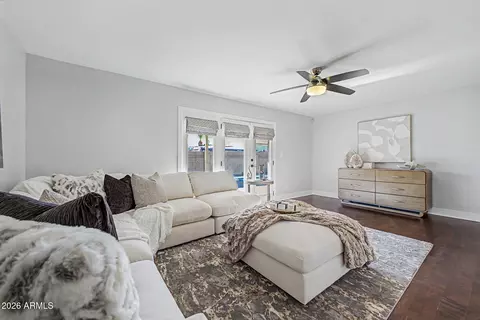 Living - 3918 S Willow Dr, Tempe, AZ 85282 photo 6 of 6