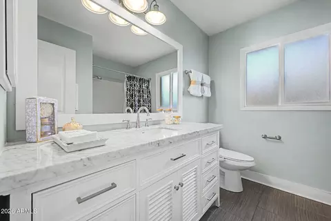Bath - 3918 S Willow Dr, Tempe, AZ 85282 photo 2 of 5