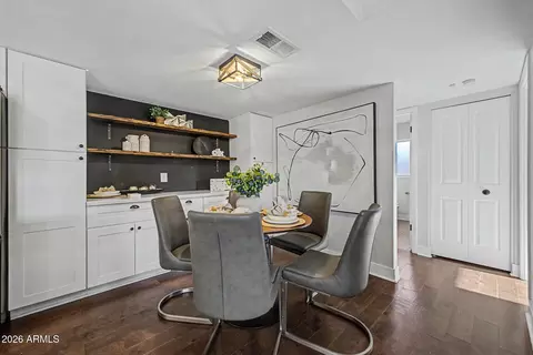 Dining - 3918 S Willow Dr, Tempe, AZ 85282 photo 1 of 3