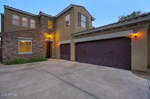 Exterior - 3985 E Hummingbird Ln, Phoenix, AZ 85050 photo 2 of 15