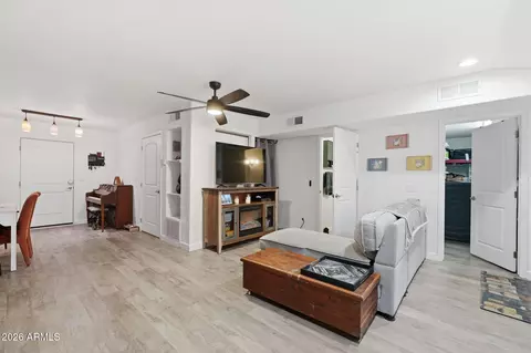 Living - 1511 E Moon Vista St, Apache Junction, AZ 85119 photo 4 of 5