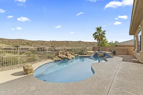 Exterior - 415 E Desert Wind Dr, Phoenix, AZ 85048 photo 6 of 12