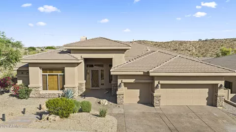 Exterior - 415 E Desert Wind Dr, Phoenix, AZ 85048 photo 7 of 12