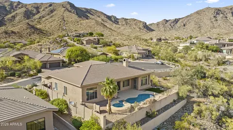 Exterior - 415 E Desert Wind Dr, Phoenix, AZ 85048 photo 9 of 12