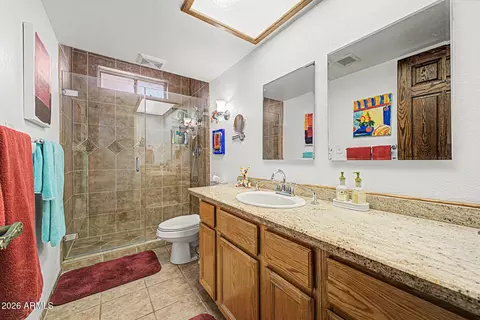 Bath - 4740 E Voltaire Ave, Phoenix, AZ 85032 photo 1 of 2