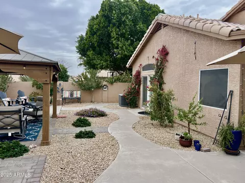 Exterior - 1233 E Redfield Rd, Phoenix, AZ 85022 photo 8 of 16
