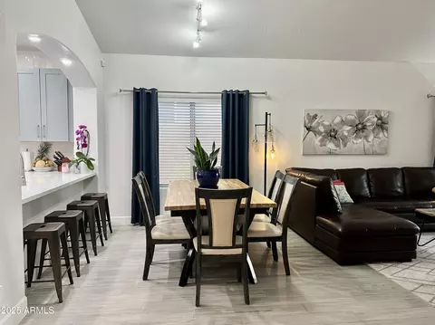 Dining - 1233 E Redfield Rd, Phoenix, AZ 85022 photo 1 of 3