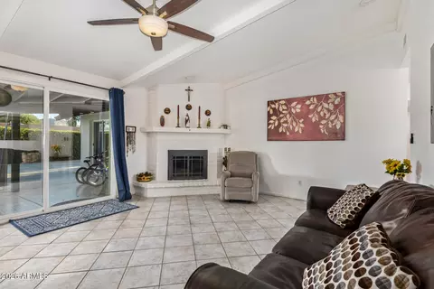 235 W Interlacken Dr, Phoenix, AZ 85023 photo 7