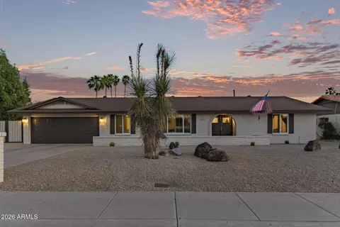 235 W Interlacken Dr, Phoenix, AZ 85023