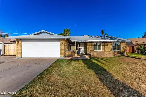 8521 N 53rd Dr, Glendale, AZ 85302