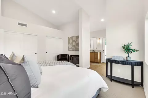 Bedroom - 940 E Secretariat Dr, Tempe, AZ 85284 photo 1 of 11