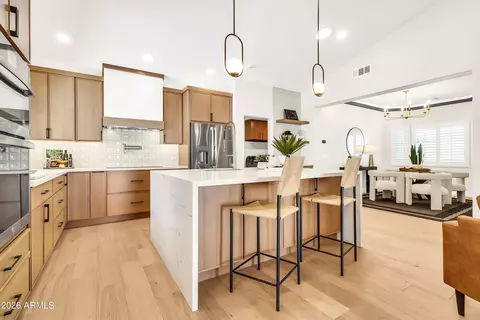 Kitchen - 940 E Secretariat Dr, Tempe, AZ 85284 photo 7 of 7