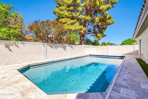 Exterior - 940 E Secretariat Dr, Tempe, AZ 85284 photo 5 of 9