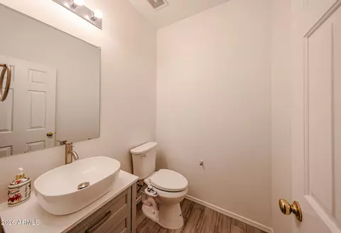 Bath - 3227 W Apollo Rd, Phoenix, AZ 85041 photo 1 of 5