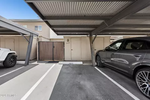 Exterior - 2818 E Clarendon Ave, Phoenix, AZ 85016 photo 3 of 3