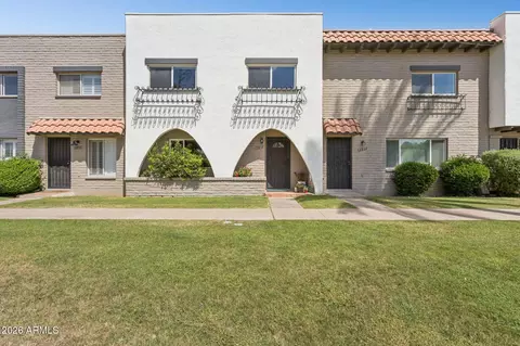 2818 E Clarendon Ave, Phoenix, AZ 85016