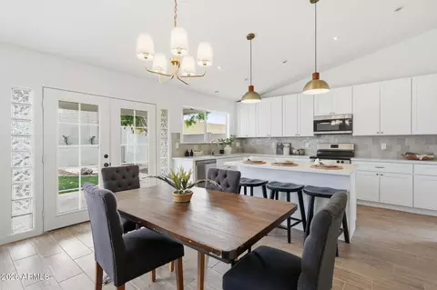 1635 E Fremont Rd, Phoenix, AZ 85042