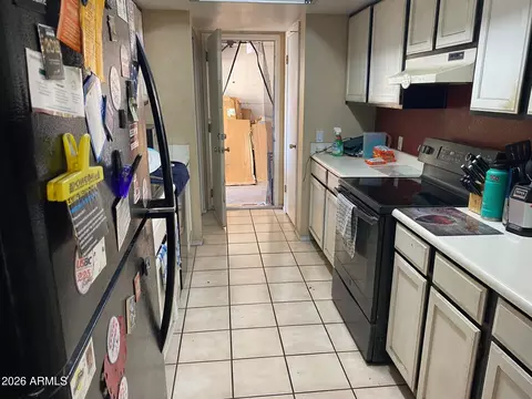 Kitchen - 2929 E Broadway Rd #5, Mesa, AZ 85204 photo 1 of 1