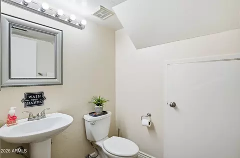 Bath - 1413 E Vaughn Ave, Gilbert, AZ 85234 photo 5 of 5