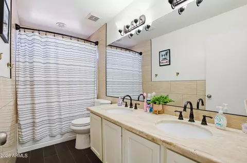 Bath - 1413 E Vaughn Ave, Gilbert, AZ 85234 photo 4 of 5