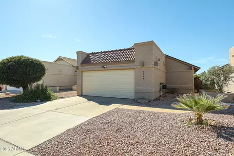 1646 N Comanche Dr, Chandler, AZ 85224