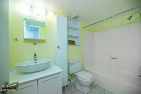 Bath - 1225 E Hubbell St, Phoenix, AZ 85006 photo 1 of 1