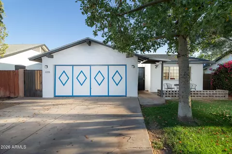 Exterior - 1225 E Hubbell St, Phoenix, AZ 85006 photo 13 of 13