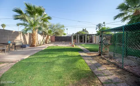 Exterior - 1225 E Hubbell St, Phoenix, AZ 85006 photo 4 of 13