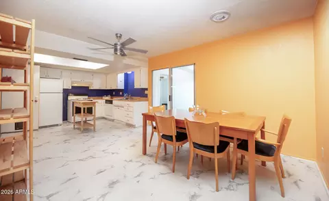 Dining - 1225 E Hubbell St, Phoenix, AZ 85006 photo 1 of 2