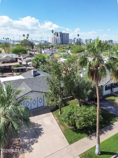 View/Area - 1225 E Hubbell St, Phoenix, AZ 85006 photo 3 of 9