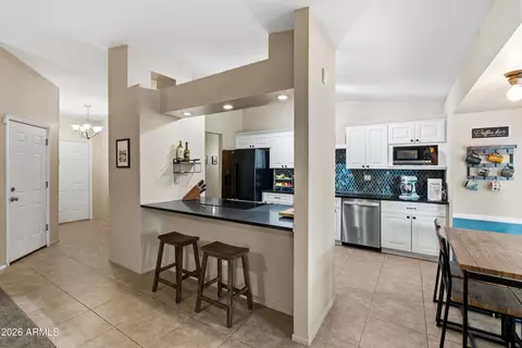 Kitchen - 3133 E John Cabot Dr, Phoenix, AZ 85032 photo 4 of 5