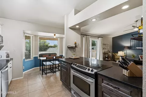 Kitchen - 3133 E John Cabot Dr, Phoenix, AZ 85032 photo 2 of 5