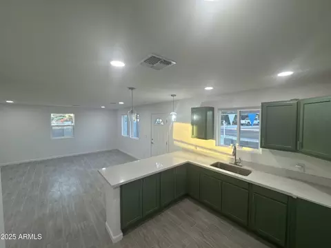 513 E Centre Ave, Buckeye, AZ 85326 photo 3
