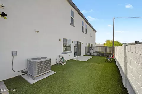 Exterior - 1344 E Polk St #B, Phoenix, AZ 85006 photo 3 of 5