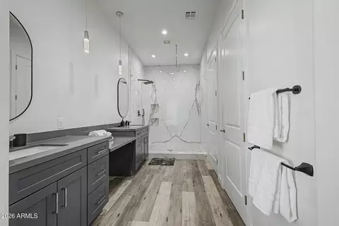 Bath - 1344 E Polk St #B, Phoenix, AZ 85006 photo 1 of 2