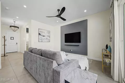 Living - 1344 E Polk St #B, Phoenix, AZ 85006 photo 2 of 3