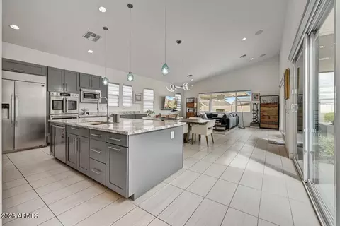 1352 E La Mirada Dr, Phoenix, AZ 85042 photo 9