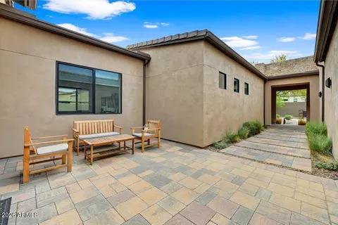 1352 E La Mirada Dr, Phoenix, AZ 85042 photo 5