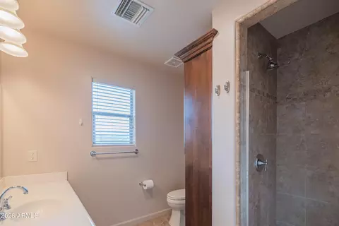 Bath - 5995 E 35th Ave, Apache Junction, AZ 85119 photo 4 of 4