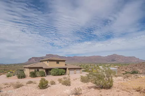 Exterior - 5995 E 35th Ave, Apache Junction, AZ 85119 photo 4 of 12