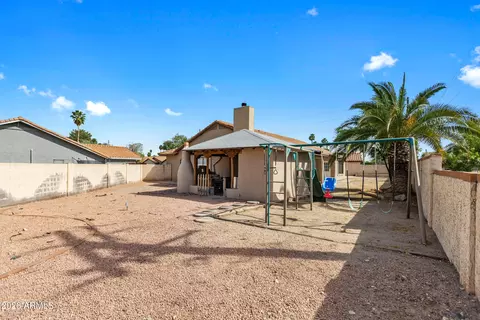 Exterior - 1202 E Greenway Cir, Mesa, AZ 85203 photo 4 of 4