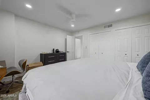 Bedroom - 77 E Missouri Ave #60, Phoenix, AZ 85012 photo 4 of 6