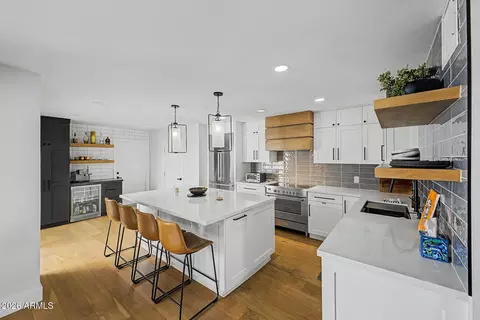Kitchen - 77 E Missouri Ave #60, Phoenix, AZ 85012 photo 1 of 2
