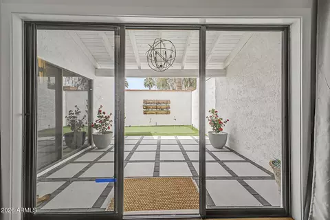 Exterior - 77 E Missouri Ave #60, Phoenix, AZ 85012 photo 4 of 10