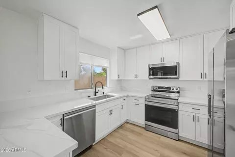 6337 W Chickasaw St, Phoenix, AZ 85043