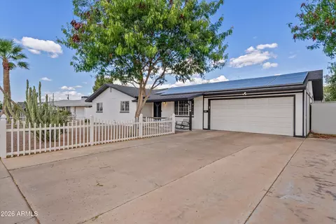 Exterior - 2124 E 3rd Dr, Mesa, AZ 85204 photo 2 of 8