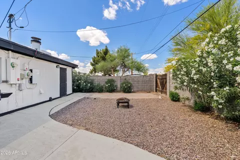 Exterior - 2124 E 3rd Dr, Mesa, AZ 85204 photo 8 of 8