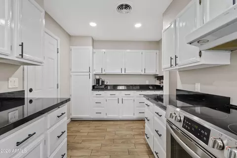 Kitchen - 2124 E 3rd Dr, Mesa, AZ 85204 photo 2 of 4