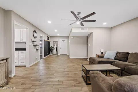 Entry Way - 2124 E 3rd Dr, Mesa, AZ 85204 photo 1 of 2