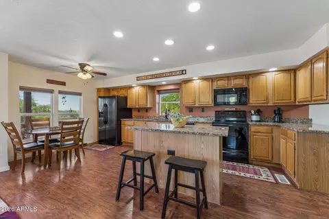 Kitchen - 38819 N 19th Way, Phoenix, AZ 85086 photo 1 of 3